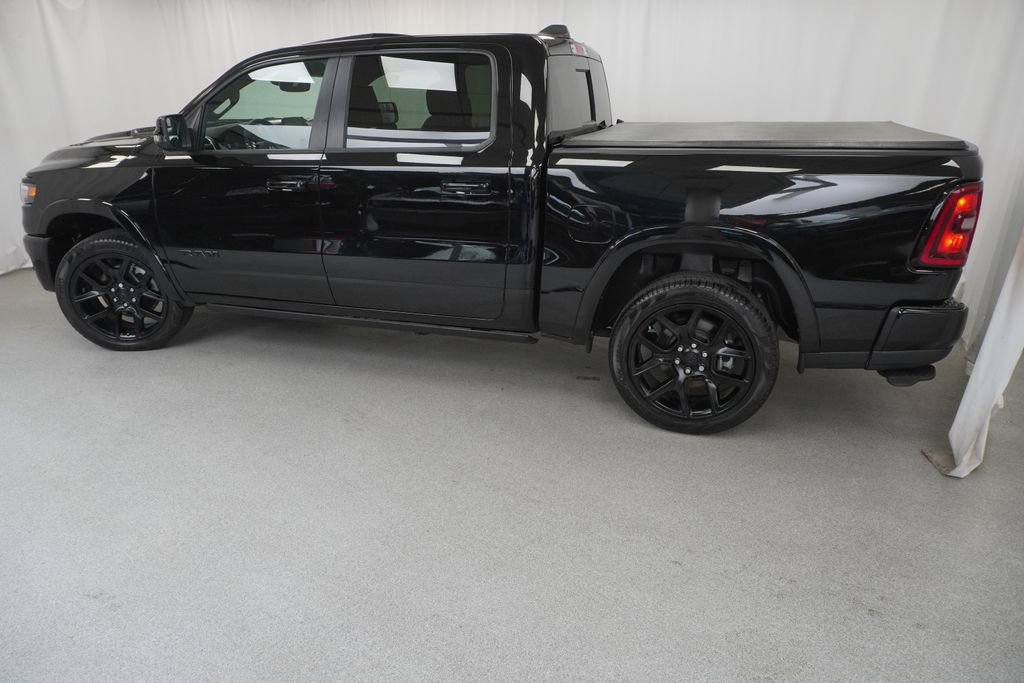 Used 2025 RAM 1500 Laramie w/ Night Edition AWD/4WD image 17