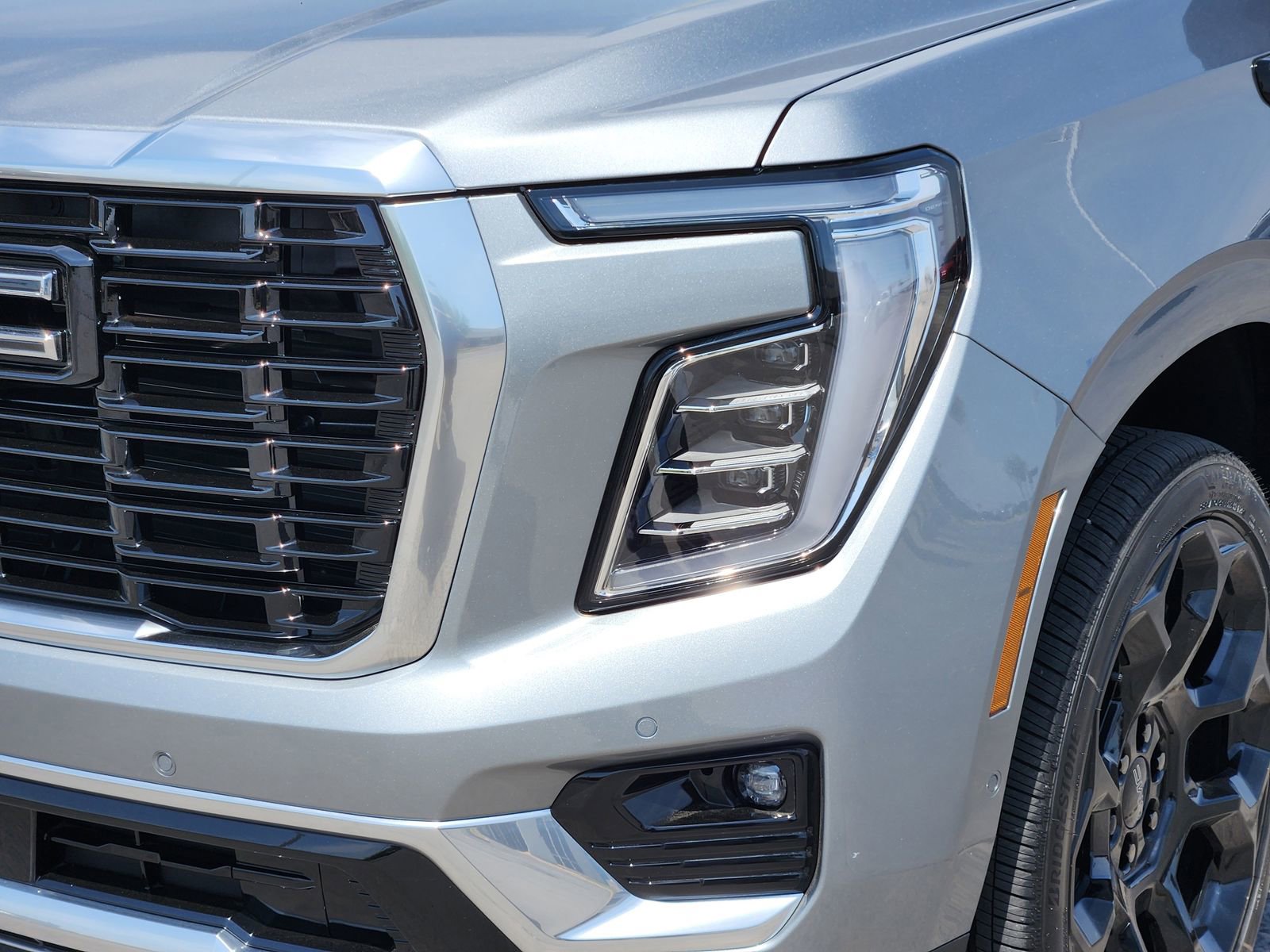 New 2026 GMC Yukon Denali w/ Denali Reserve Package image 11