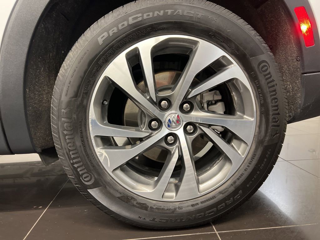 Used 2023 Buick Envision Essence AWD/4WD image 7