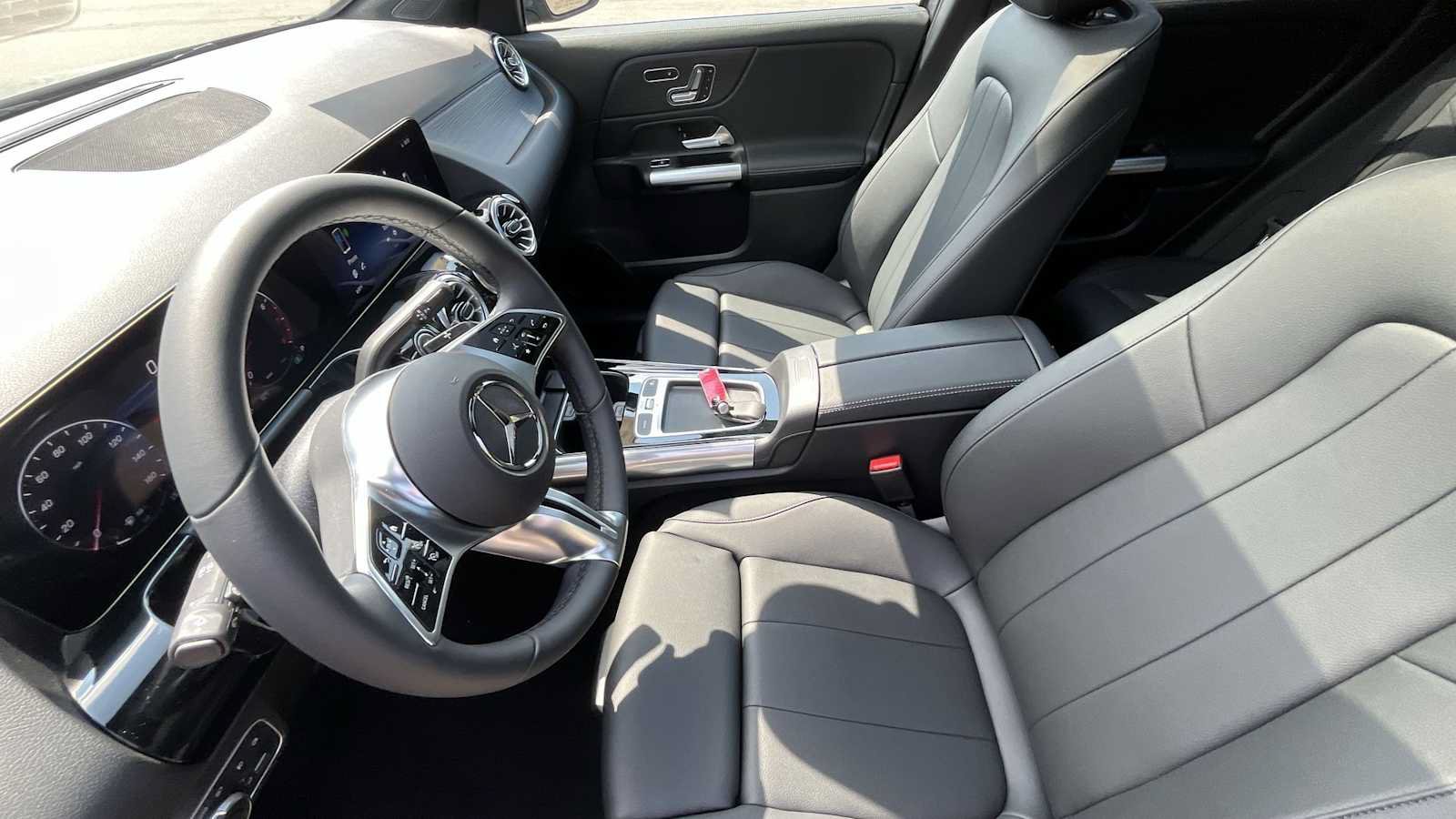 Used 2026 Mercedes-Benz GLA 250 4MATIC image 15