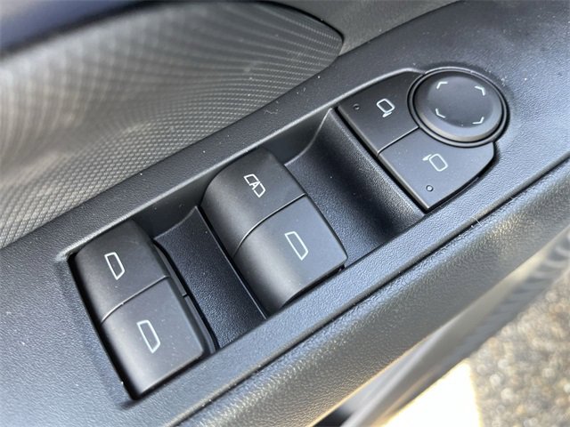 New 2026 Chevrolet Equinox EV LT image 13