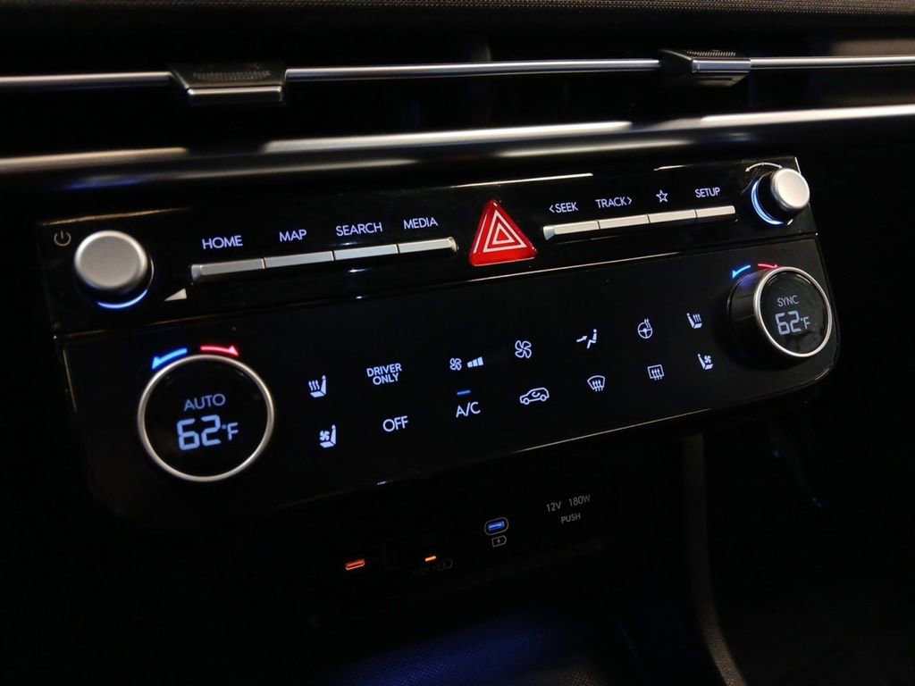 Certified 2025 Hyundai Tucson Limited image 21