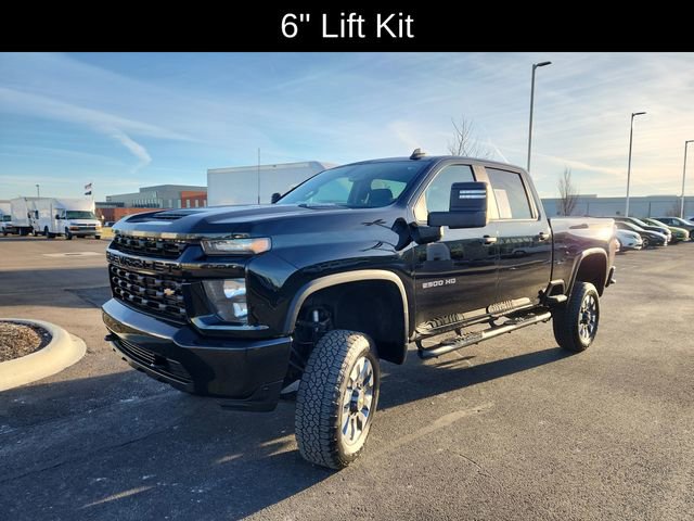 Used 2022 Chevrolet Silverado 2500 Custom w/ Custom Value Package image 3