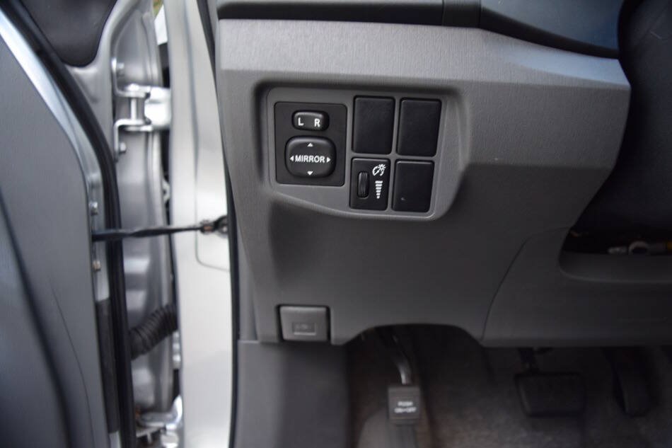Used 2010 Toyota Prius Two FWD image 63