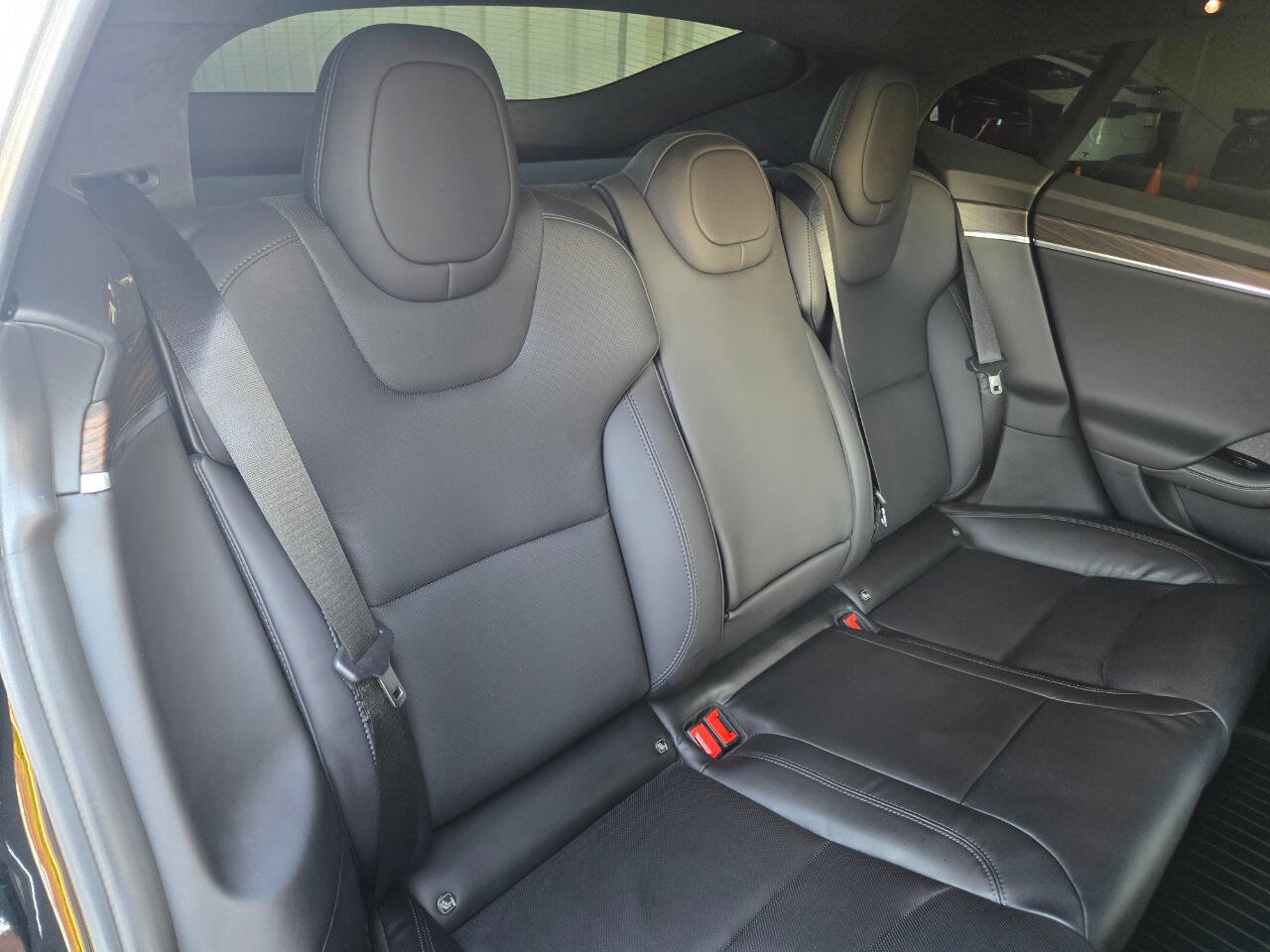 Used 2022 Tesla Model S AWD/4WD image 25