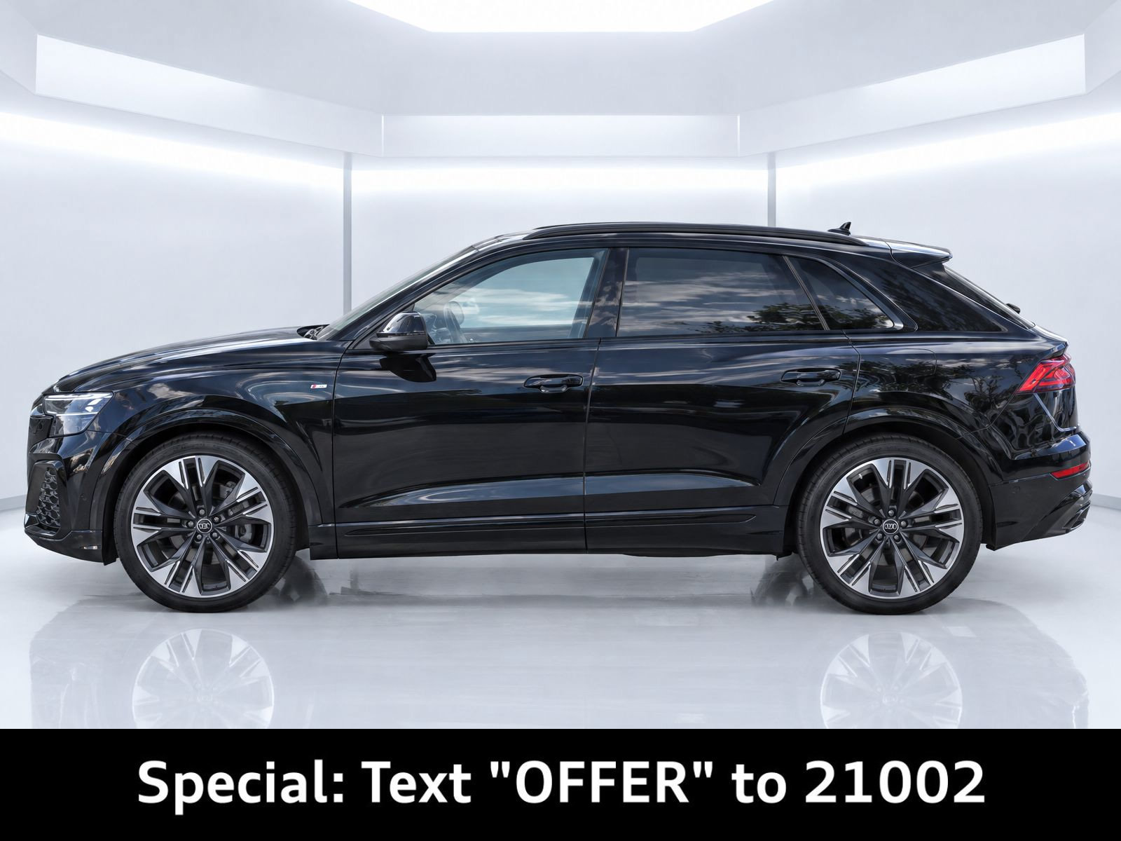 Certified 2025 Audi Q8 Prestige AWD/4WD image 6