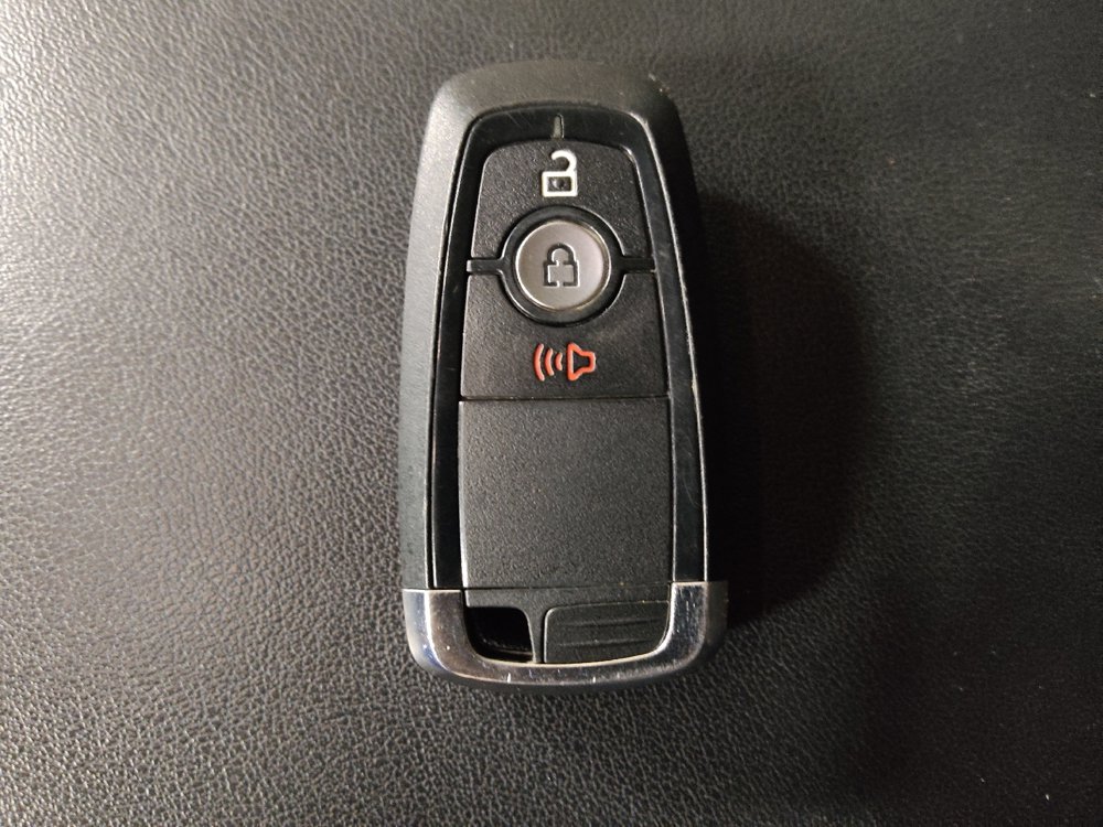 Used 2024 Ford Edge SEL image 32