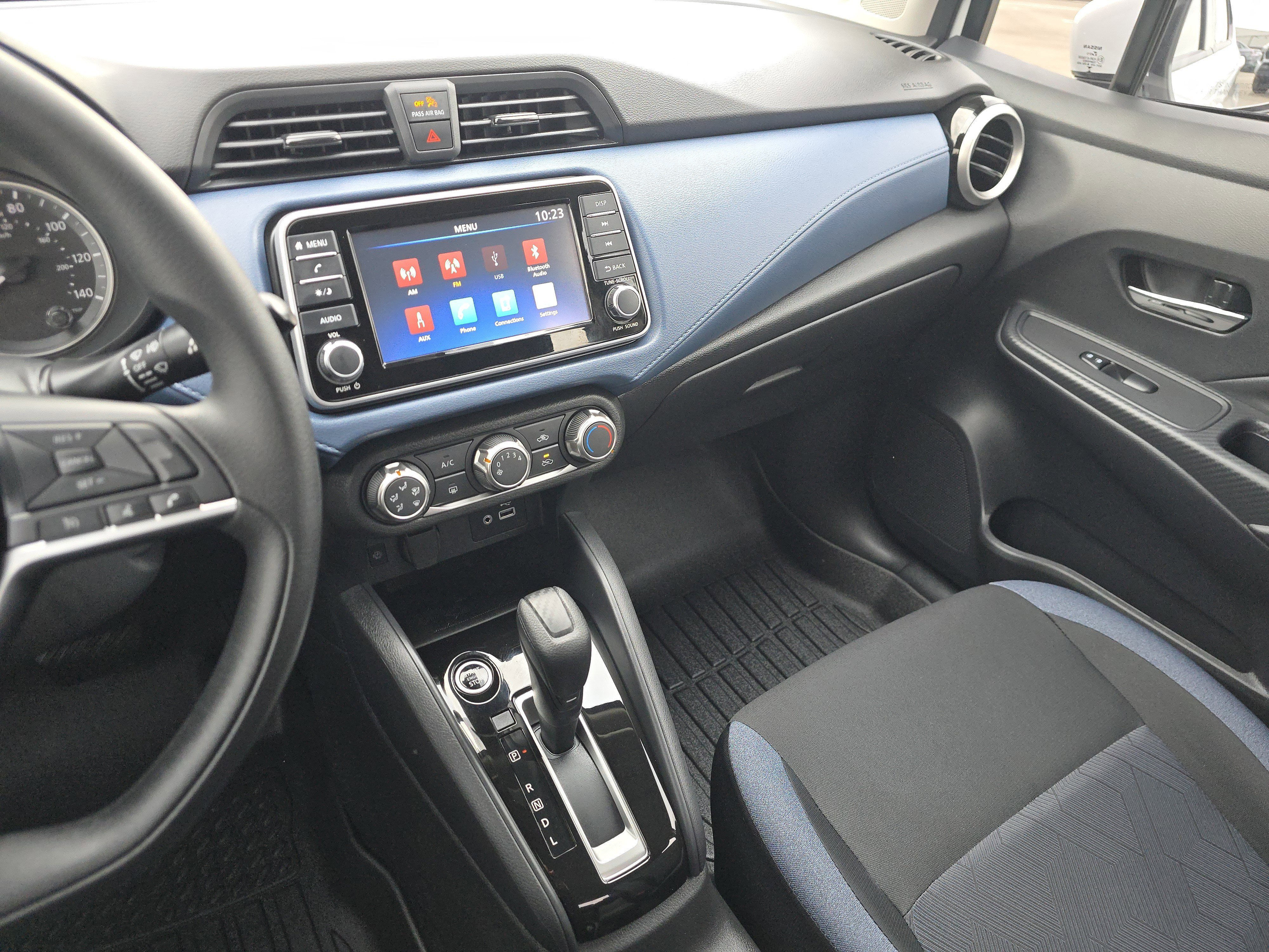 Used 2025 Nissan Versa SV w/ Trunk Package image 22