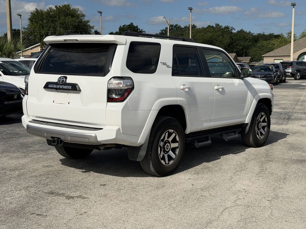 Used 2024 Toyota 4Runner TRD Off-Road Premium w/ Moonroof Package AWD/4WD image 5