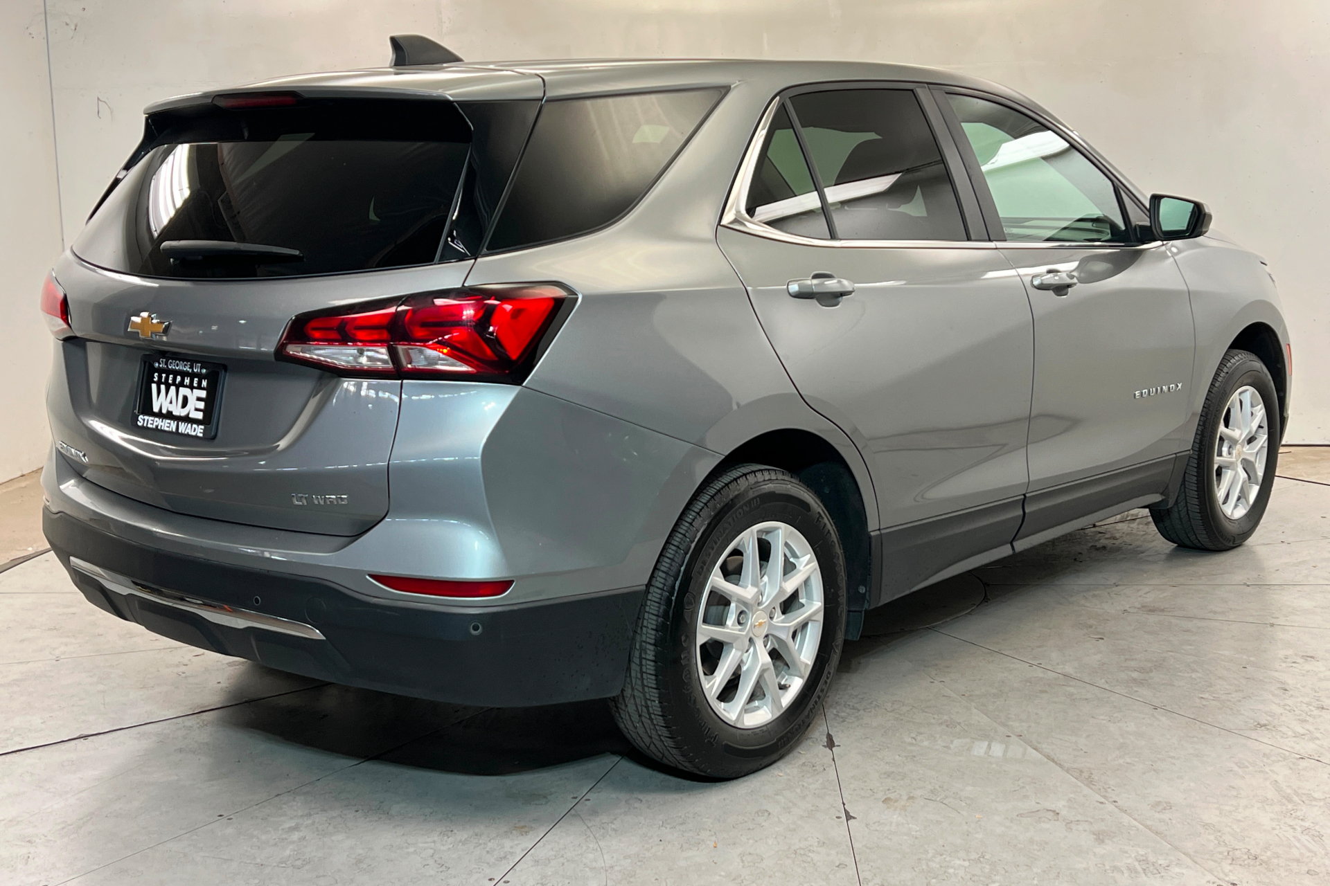 Used 2024 Chevrolet Equinox LT AWD/4WD image 5