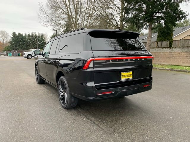 New 2026 Lincoln Navigator L Reserve w/ Jet Appearance Package image 3