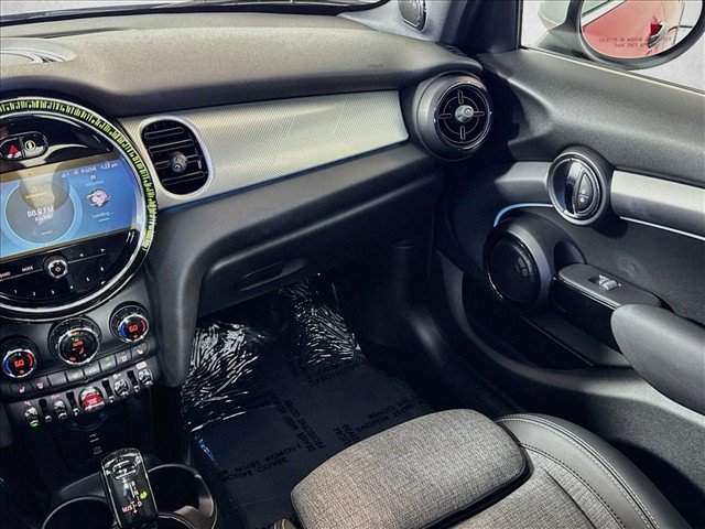 Used 2024 MINI Cooper S FWD image 23