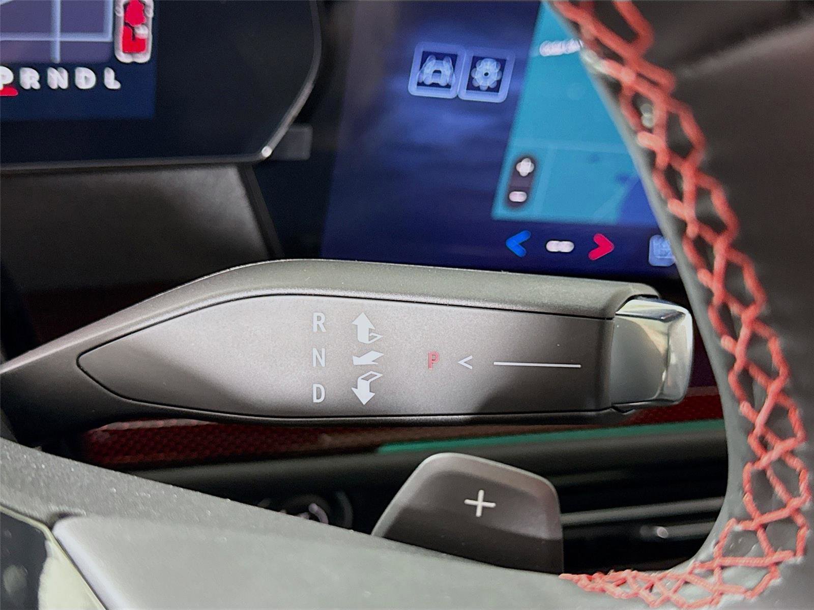 New 2026 Chevrolet Traverse RS w/ LPO, Floor Liner Package AWD/4WD image 11