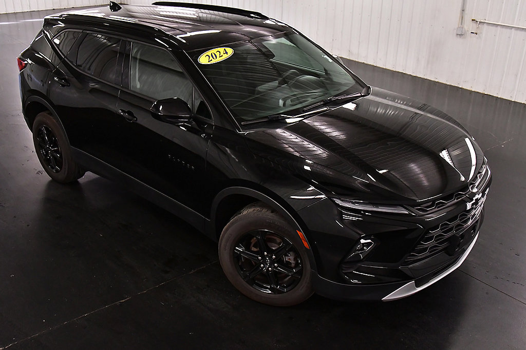 Used 2024 Chevrolet Blazer LT w/ Convenience Package AWD/4WD image 11