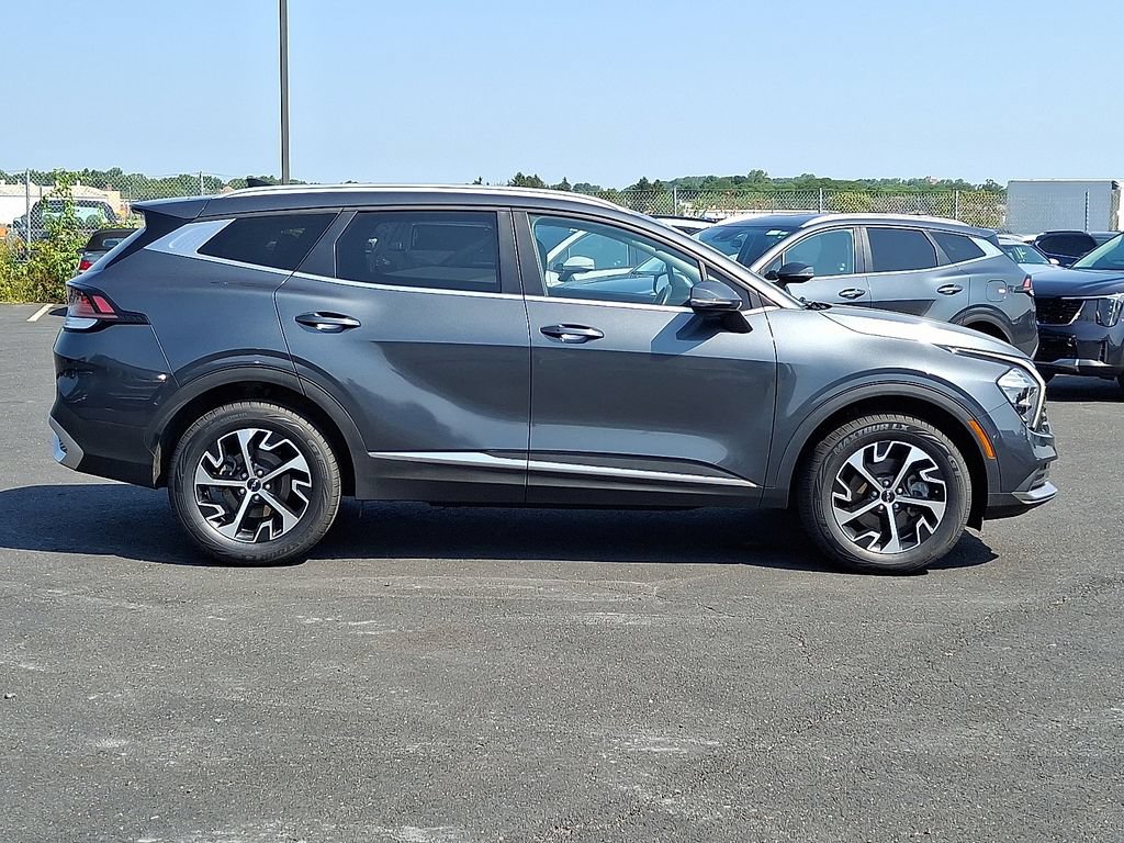 Certified 2023 Kia Sportage EX AWD/4WD image 7