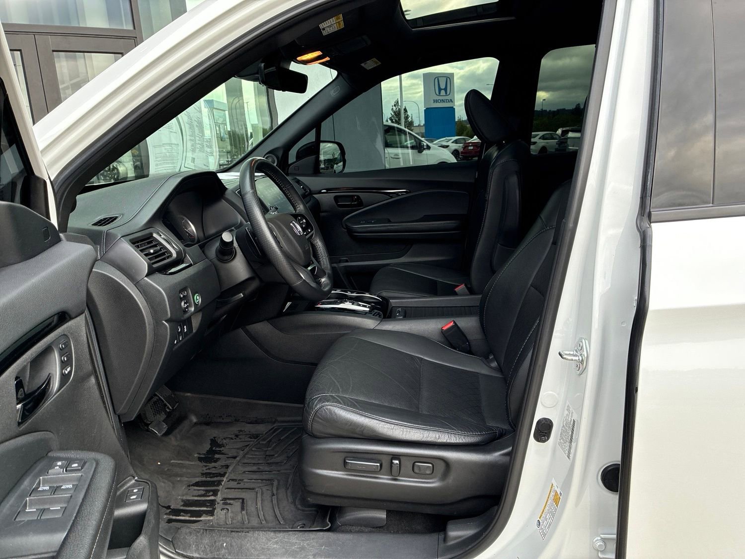 Used 2022 Honda Passport Elite image 10