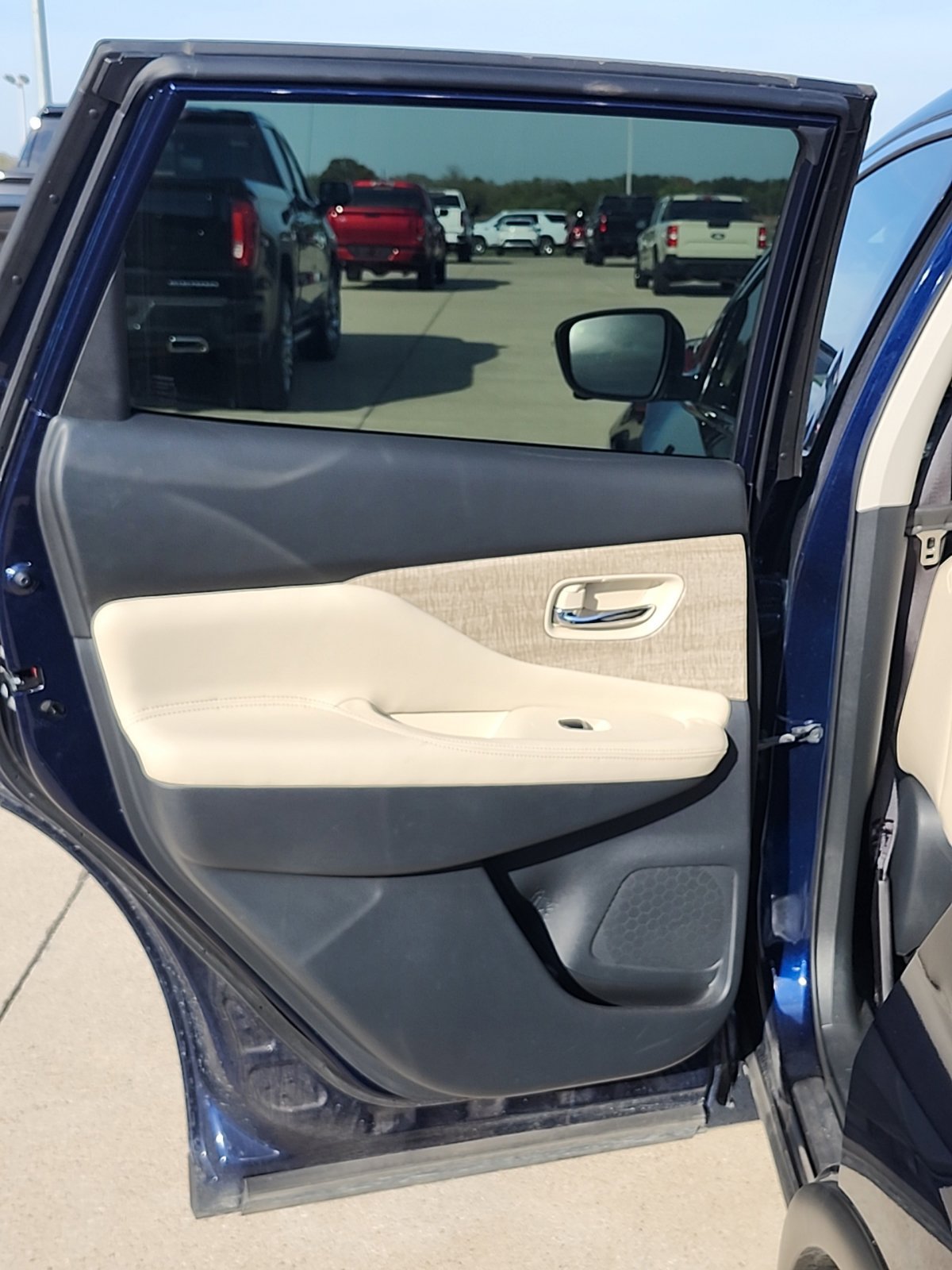 Used 2024 Nissan Murano SL AWD/4WD image 18