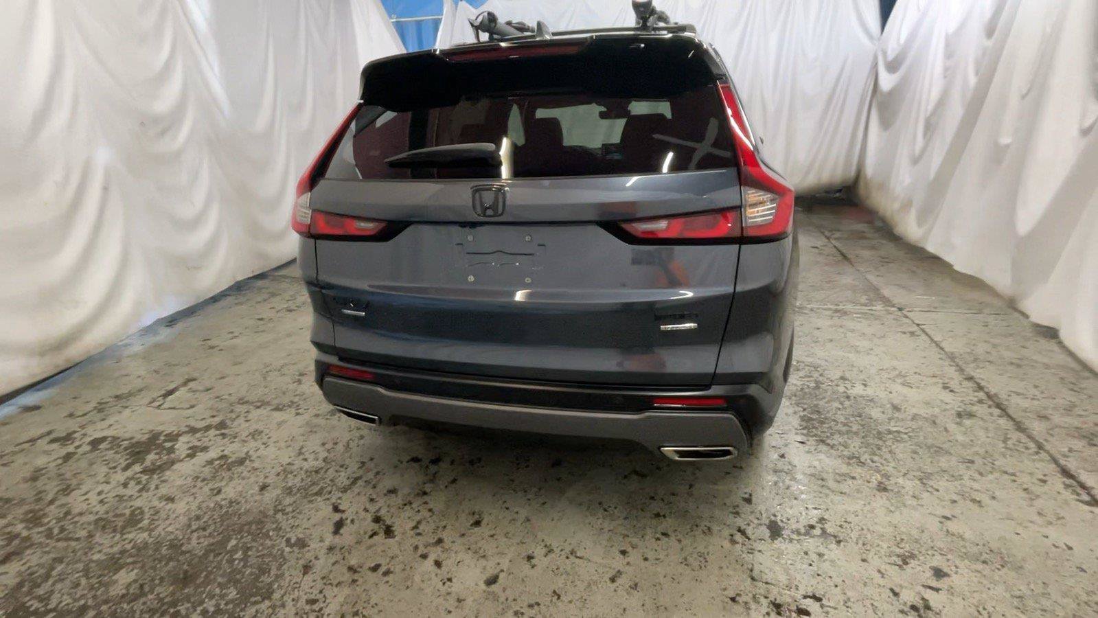 Used 2024 Honda CR-V Sport Touring image 7