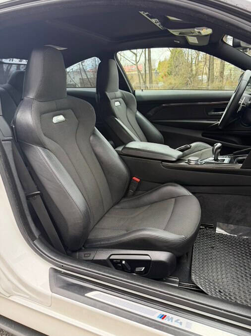 Used 2015 BMW M4 Coupe image 17