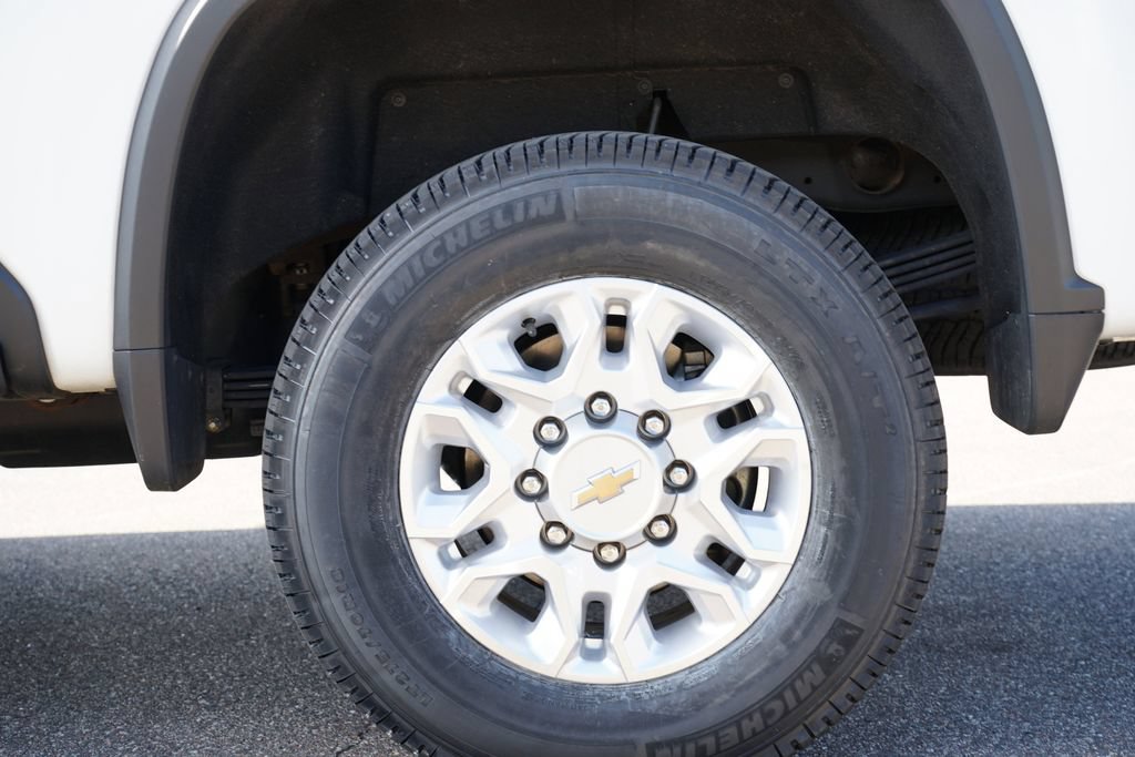 Used 2022 Chevrolet Silverado 2500 LTZ w/ Safety Package AWD/4WD image 10