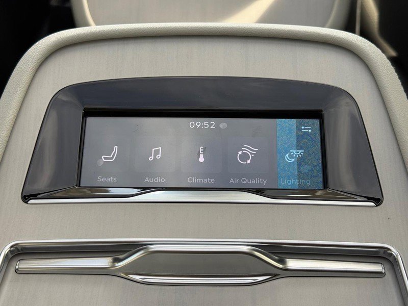 New 2026 Lincoln Navigator L Reserve w/ Jet Appearance Package image 8