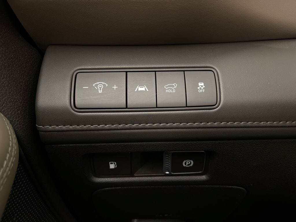 Certified 2023 Hyundai Santa Fe Limited AWD/4WD image 30