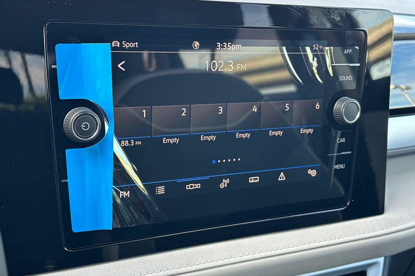 New 2026 Volkswagen Taos SE image 17