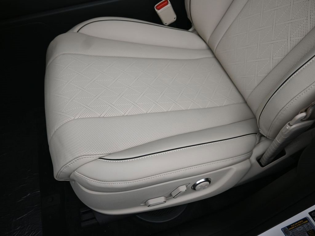 New 2026 Genesis GV80 2.5T Advanced image 22