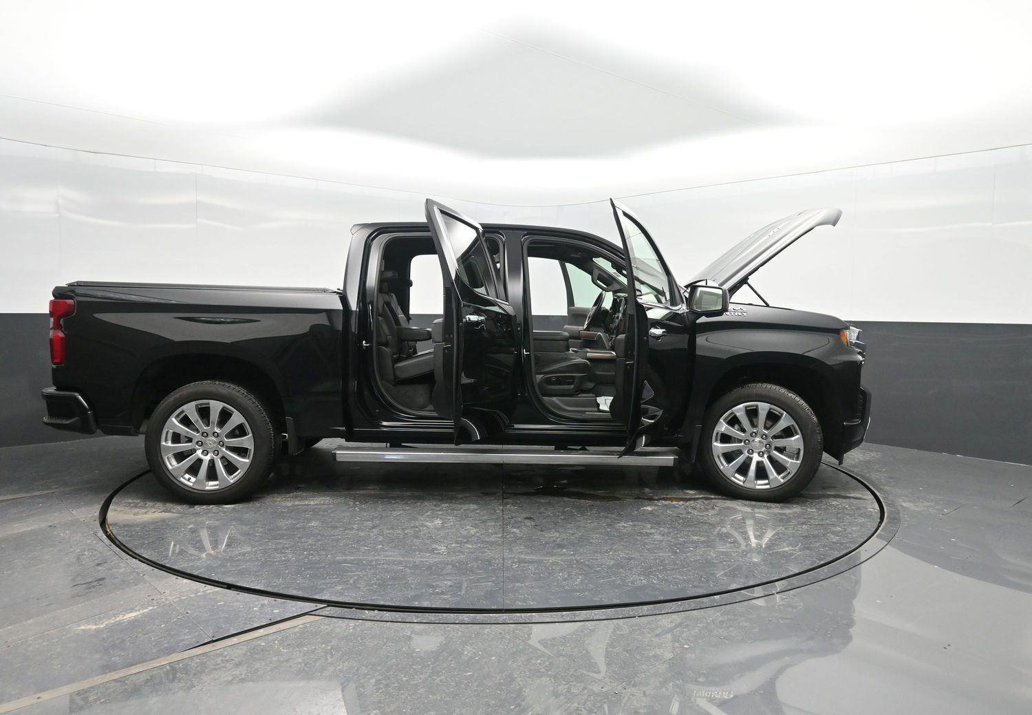 Used 2021 Chevrolet Silverado 1500 High Country image 54
