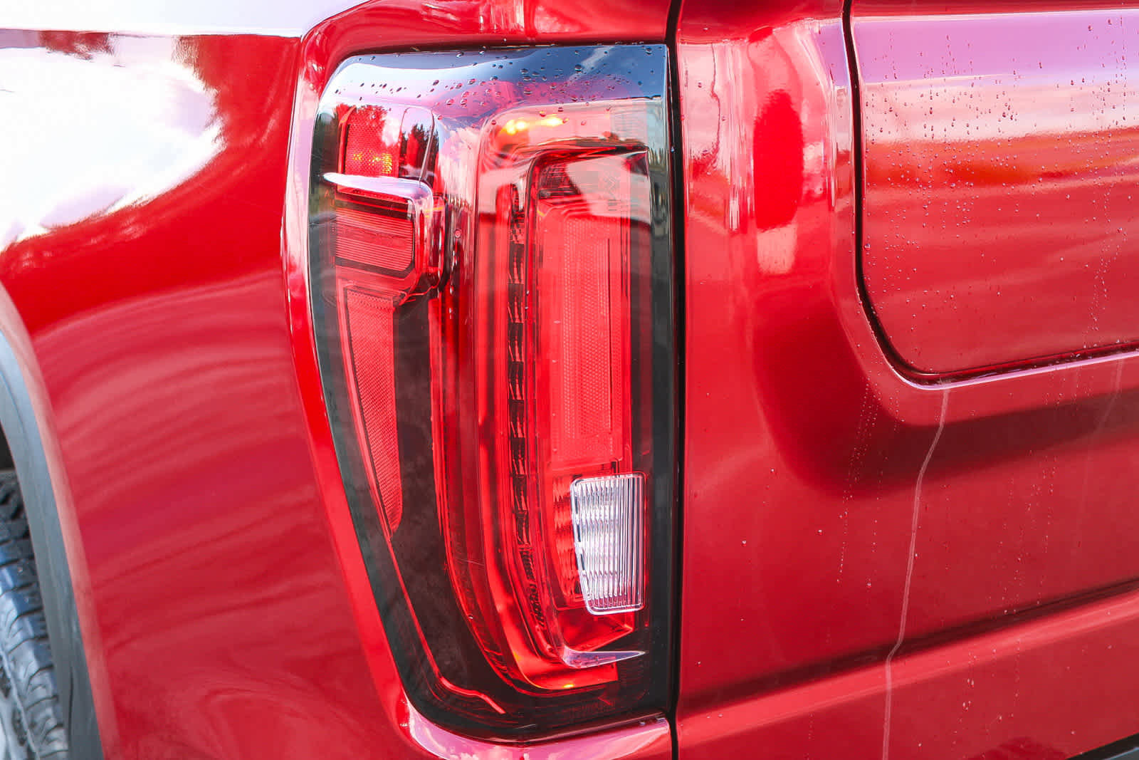 Used 2022 GMC Sierra 1500 SLT w/ SLT Premium Package image 7