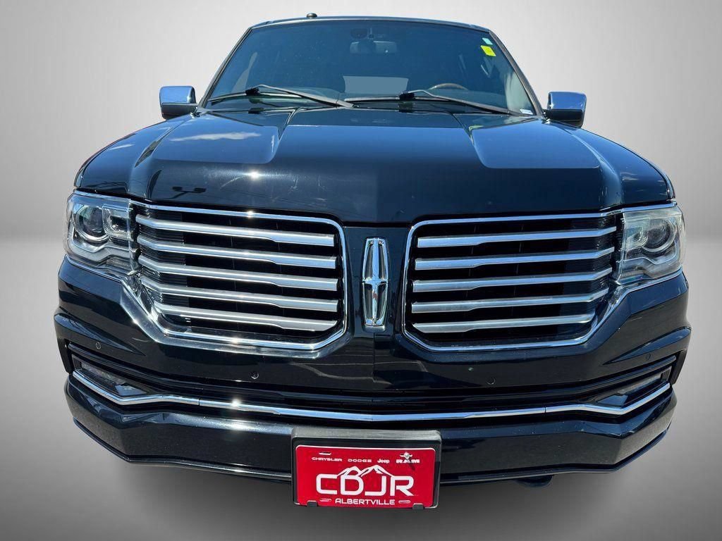 Used 2017 Lincoln Navigator L Reserve AWD/4WD image 12