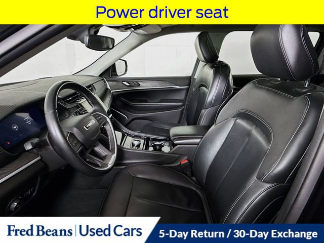 Used 2022 Jeep Grand Cherokee L Limited AWD/4WD image 28