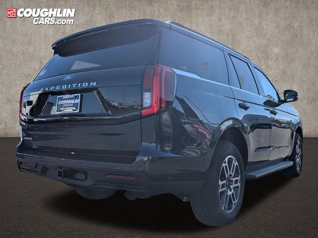 New 2025 Ford Expedition Active image 8