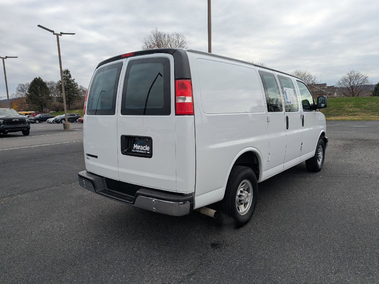 Certified 2024 Chevrolet Express 2500 w/ Driver Convenience Package image 8