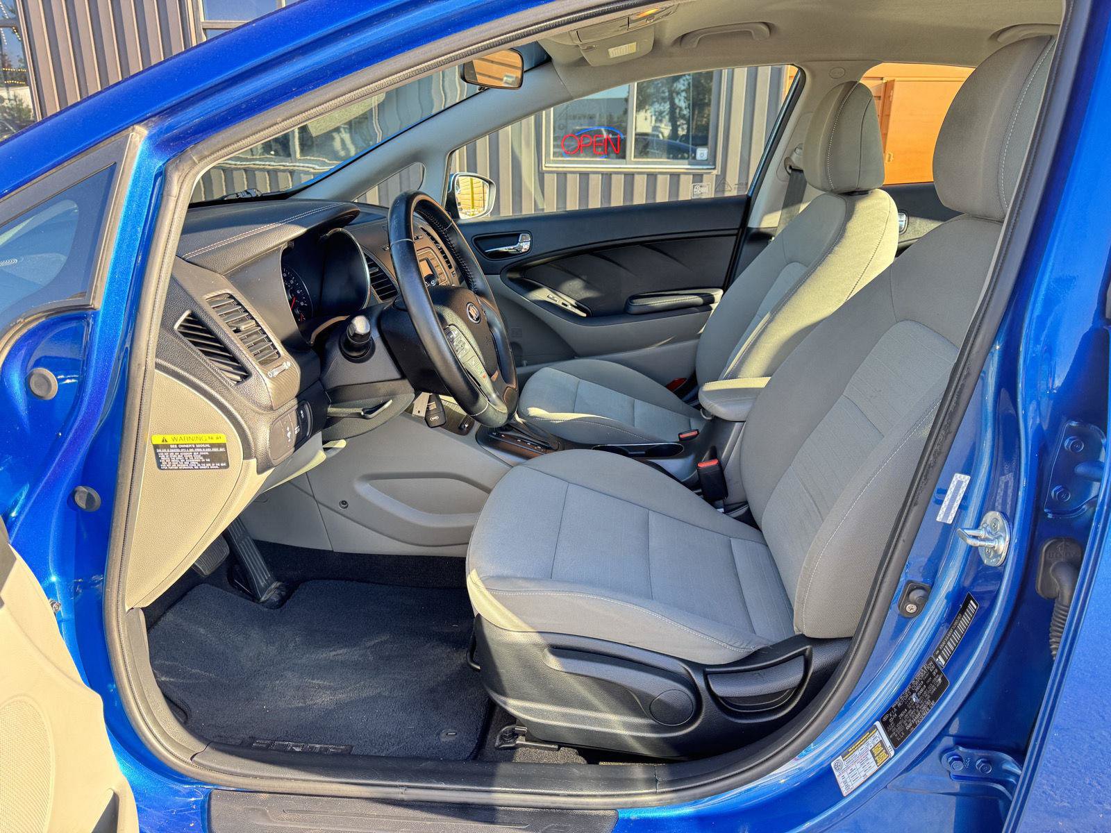 Used 2015 Kia Forte EX FWD image 12