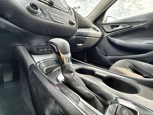 Used 2024 Chevrolet Malibu LT FWD image 19