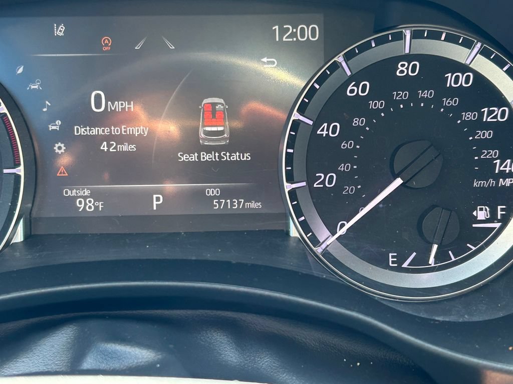 Used 2023 Toyota Highlander XLE FWD image 39