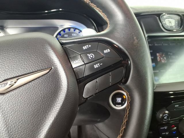 Used 2016 Chrysler 300 S AWD/4WD image 17