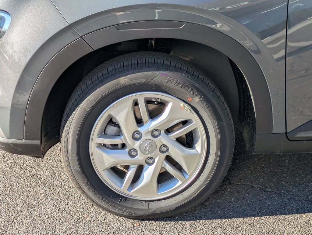 New 2026 Hyundai Venue SE image 11