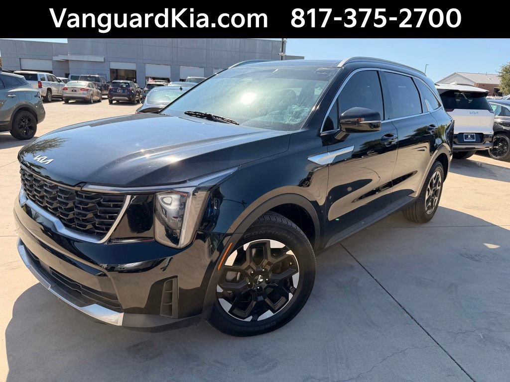 Certified 2025 Kia Sorento S w/ Panoramic Sunroof Package FWD image 1