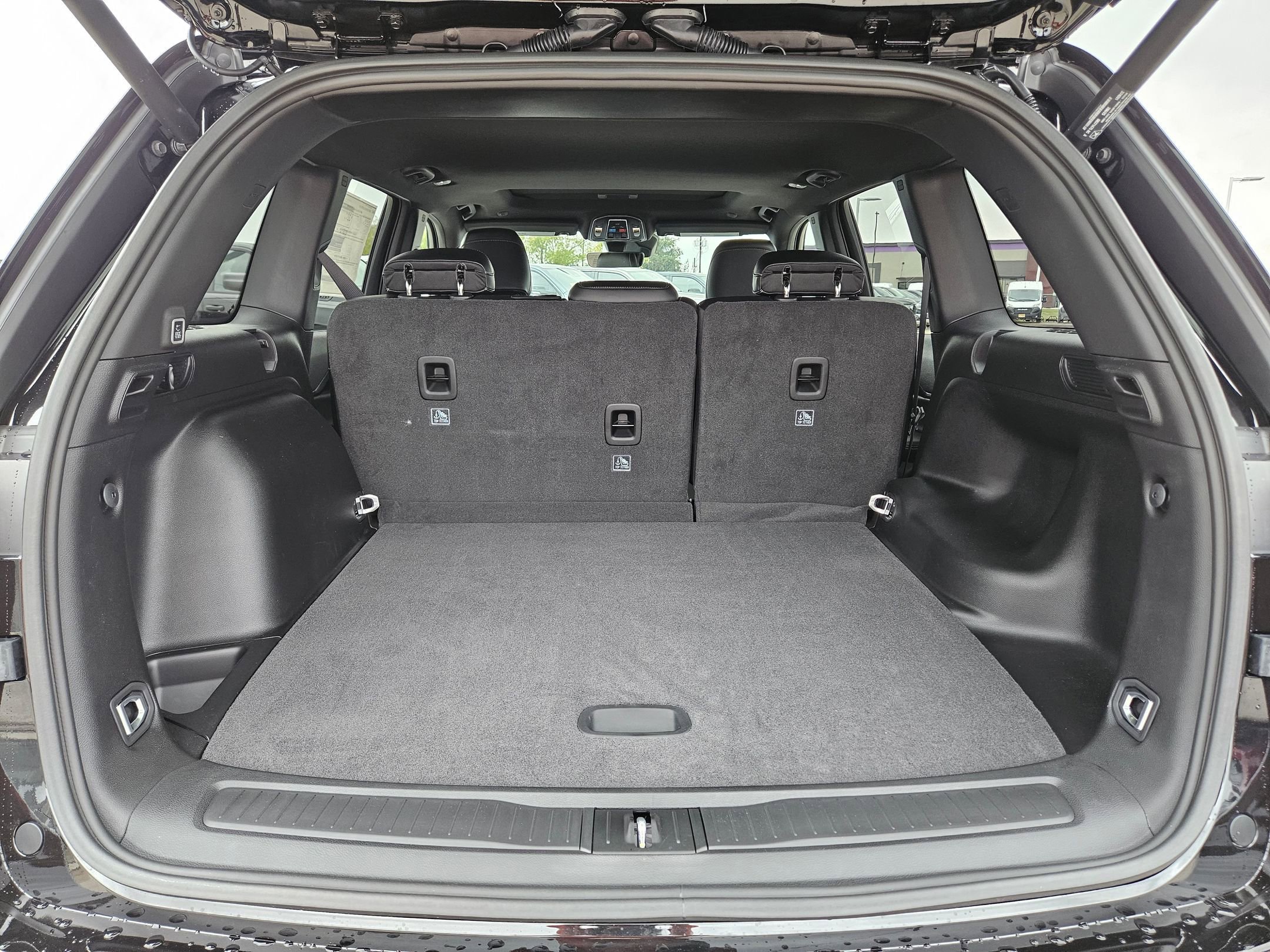 New 2025 Jeep Grand Cherokee Altitude image 19