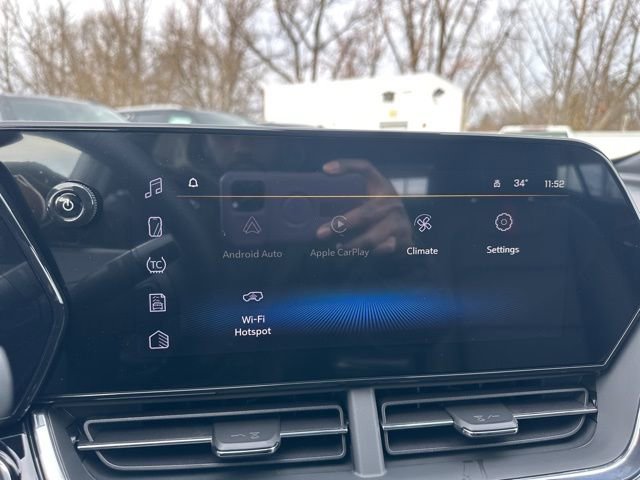 New 2026 Chevrolet Trax RS w/ Sunroof Package image 16