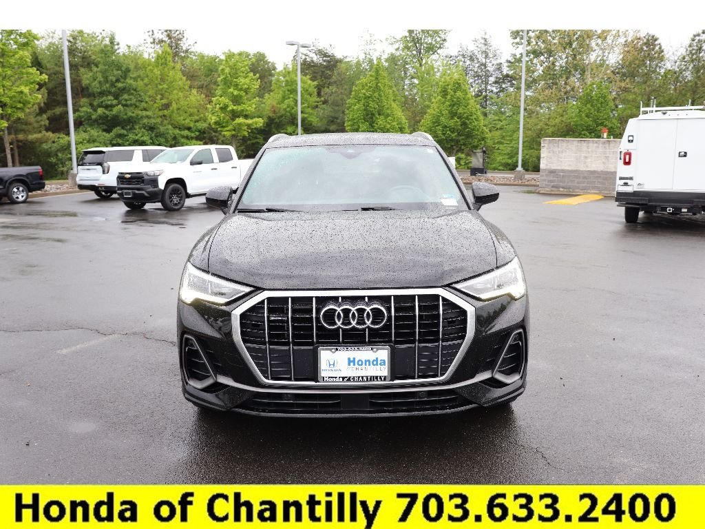 Used 2020 Audi Q3 2.0T Premium Plus w/ Premium Plus Package AWD/4WD image 2