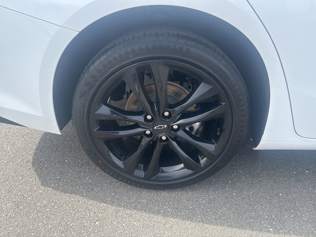 Used 2024 Chevrolet Malibu LT w/ Sport Edition image 32