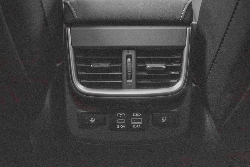Used 2025 Subaru Outback Limited image 18