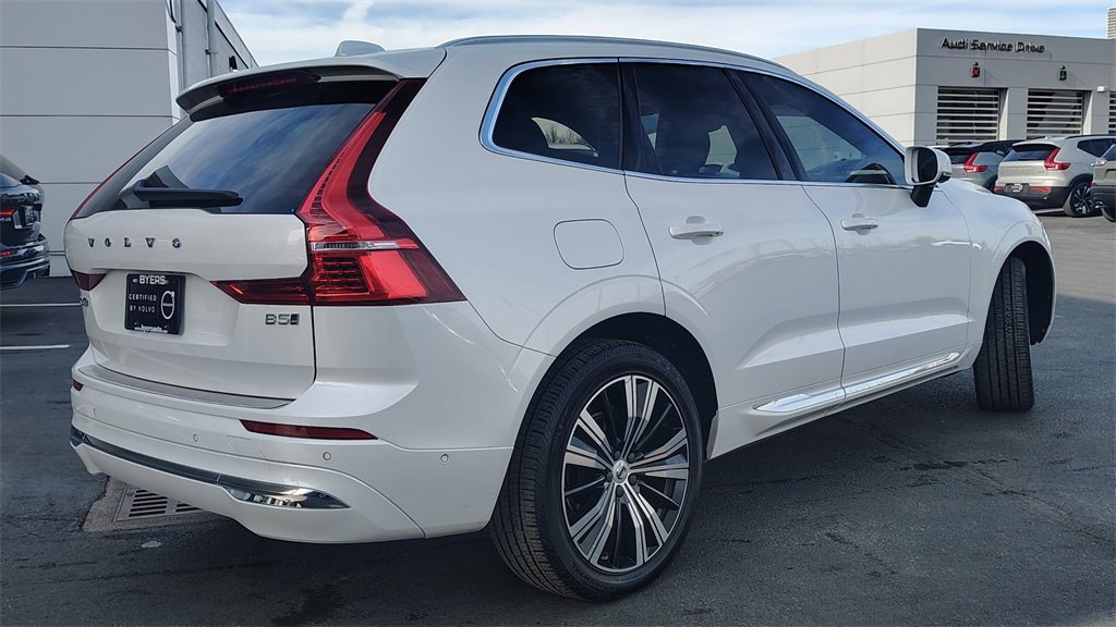 Certified 2023 Volvo XC60 B5 Plus w/ Climate Package image 3