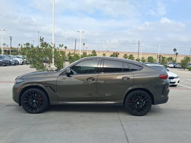 Used 2024 BMW X6 xDrive40i w/ Premium Package AWD/4WD image 3
