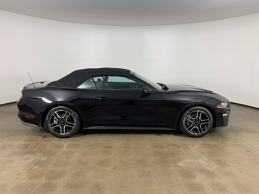 Used 2023 Ford Mustang Premium image 7