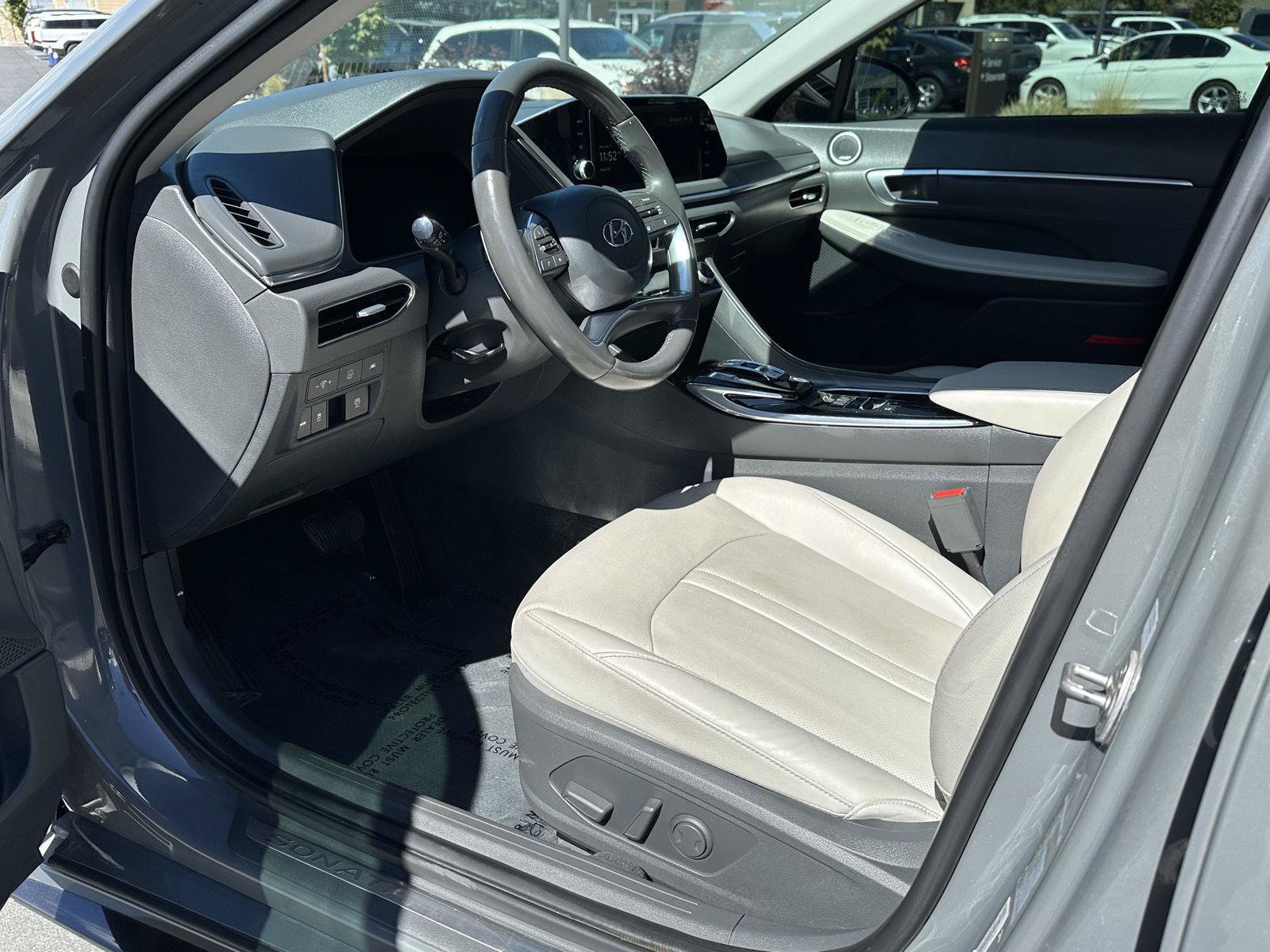 Certified 2023 Hyundai Sonata Limited FWD image 26
