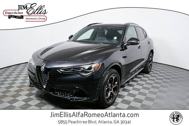 New 2025 Alfa Romeo Stelvio Sprint